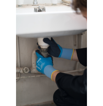 oopp, svetoopp, vlhké prostredie, úchop, pracovné rukavice, ochrana rúk, odolné, Coverguard, Bojnice, Prievidza