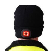 Čapica s LED a USB nabíjaním