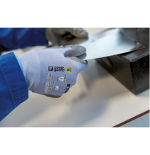 oopp, svetoopp, protiporézne, neporézne, ochrana proti porezaniu, pracovné rukavice, Coverguard, Bojnice, Prievidza